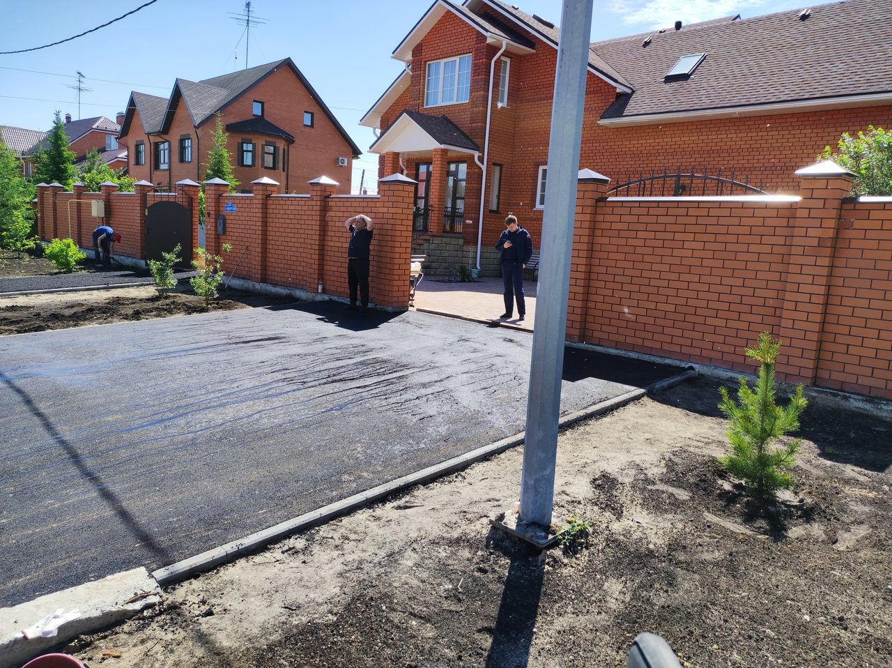 Асфальтирование въезда частного дома на ул. Выборгской